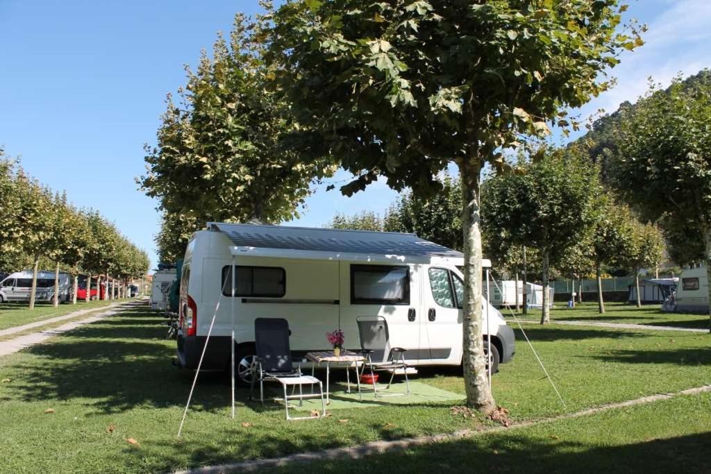 Camping Playa Arenillas Исларес Екстериор снимка